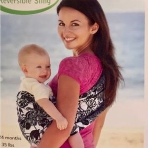Munchkin Jelly Bean Reversible Baby Sling